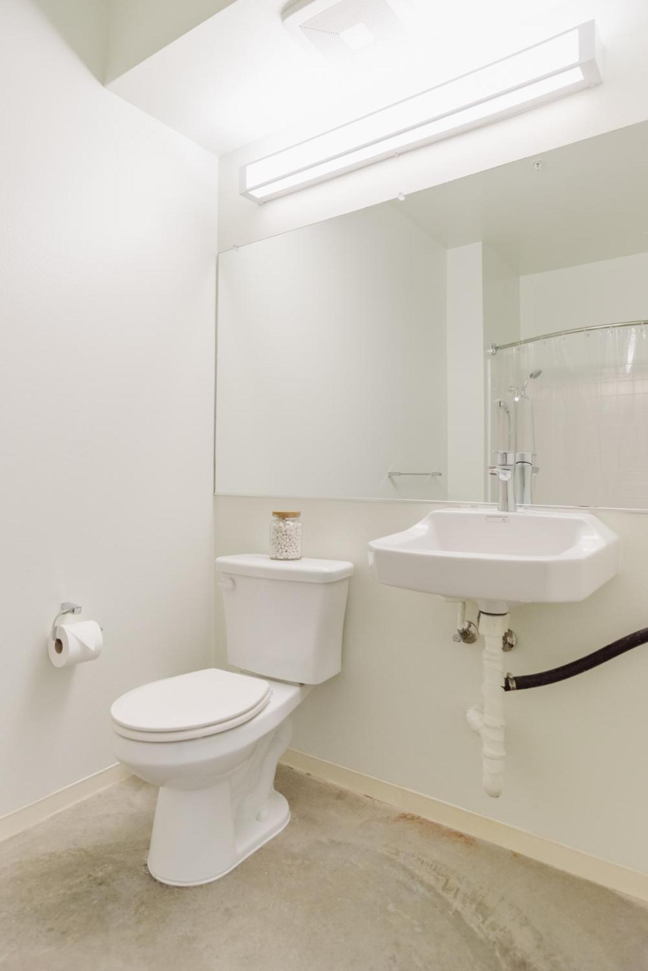 Little Tokyo Apartment *