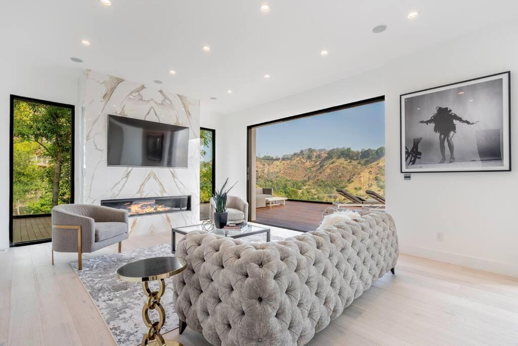 Luxurious In Bh Pool, Spa, Theater, Views *