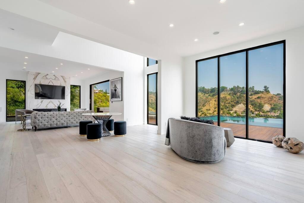 Luxurious In Bh Pool, Spa, Theater, Views Apartment Los Angeles