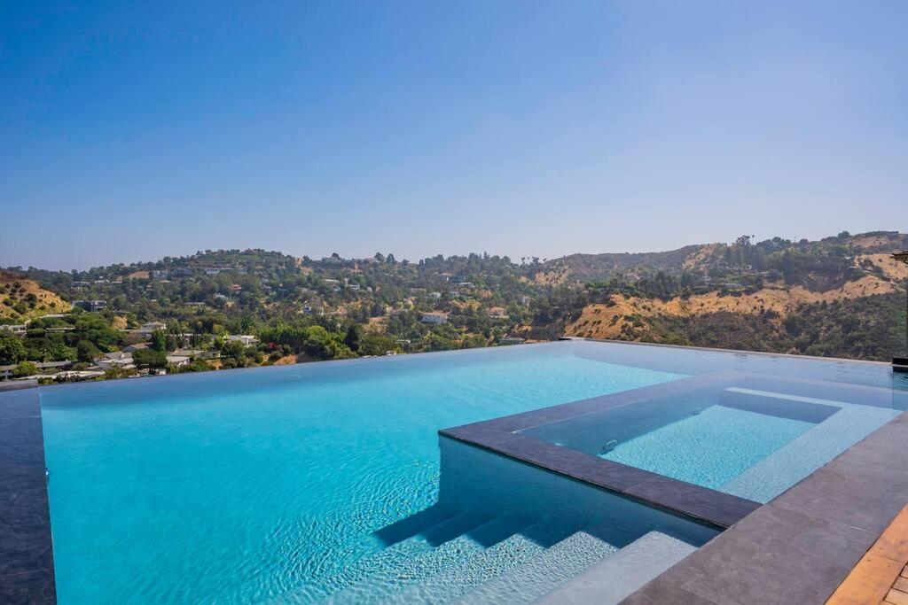 Luxurious In Bh Pool, Spa, Theater, Views *