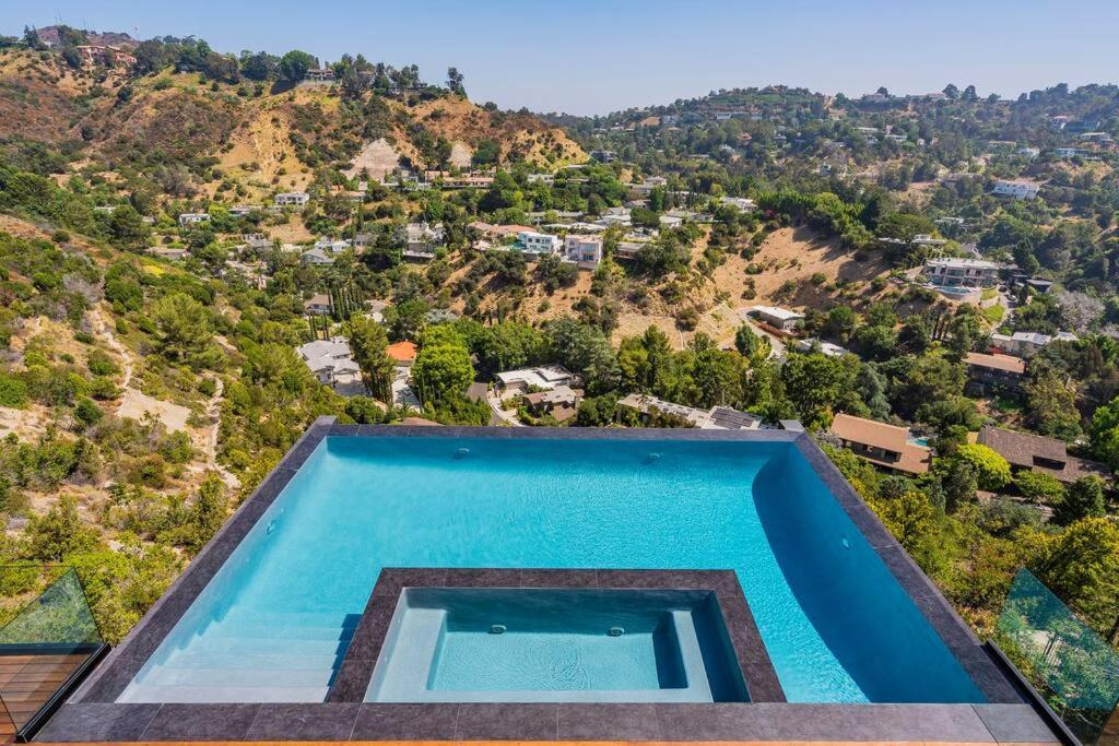 Luxurious In Bh Pool, Spa, Theater, Views *