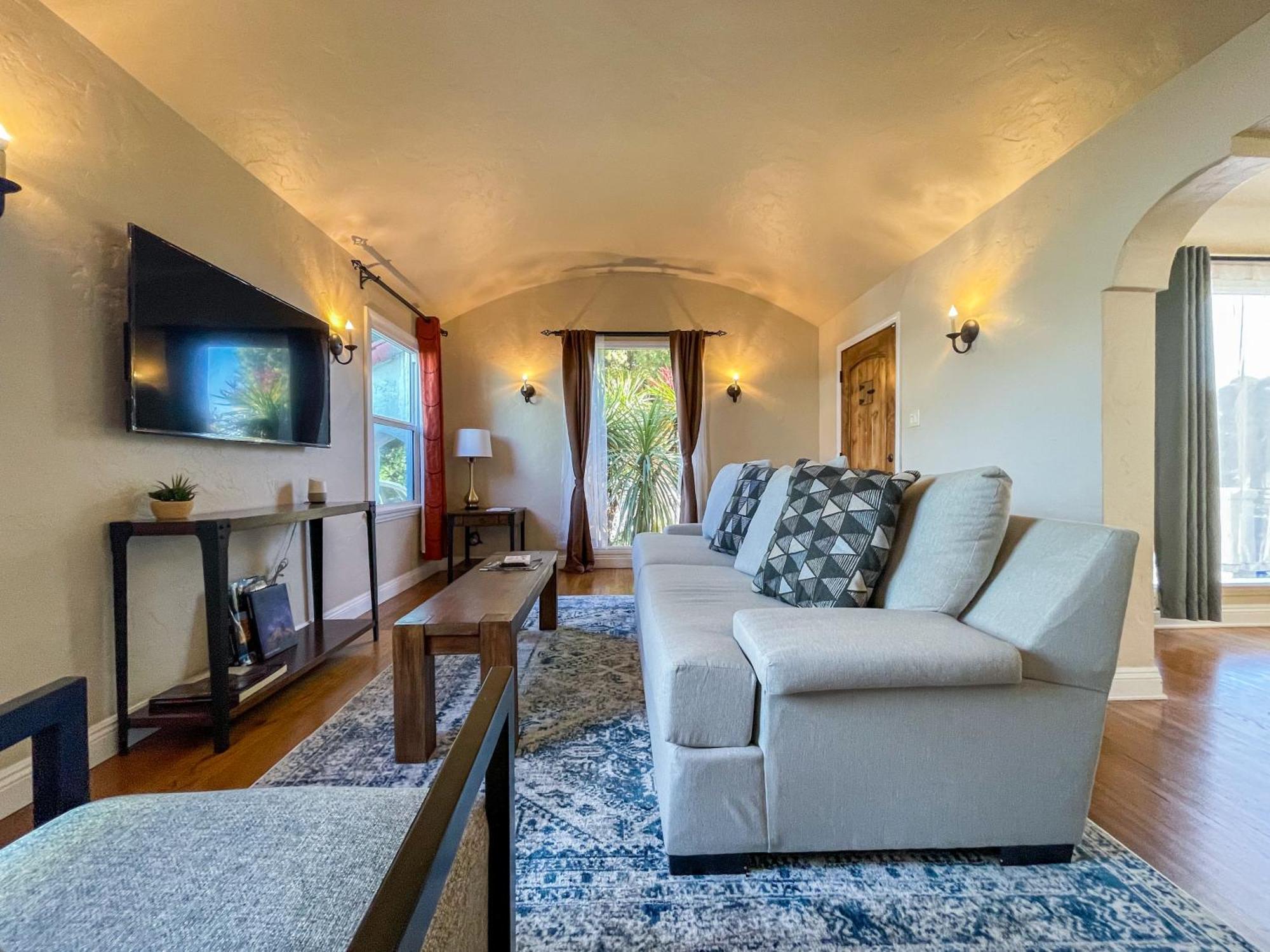 Holiday home Monthier Picfair Village Ca1h6o23