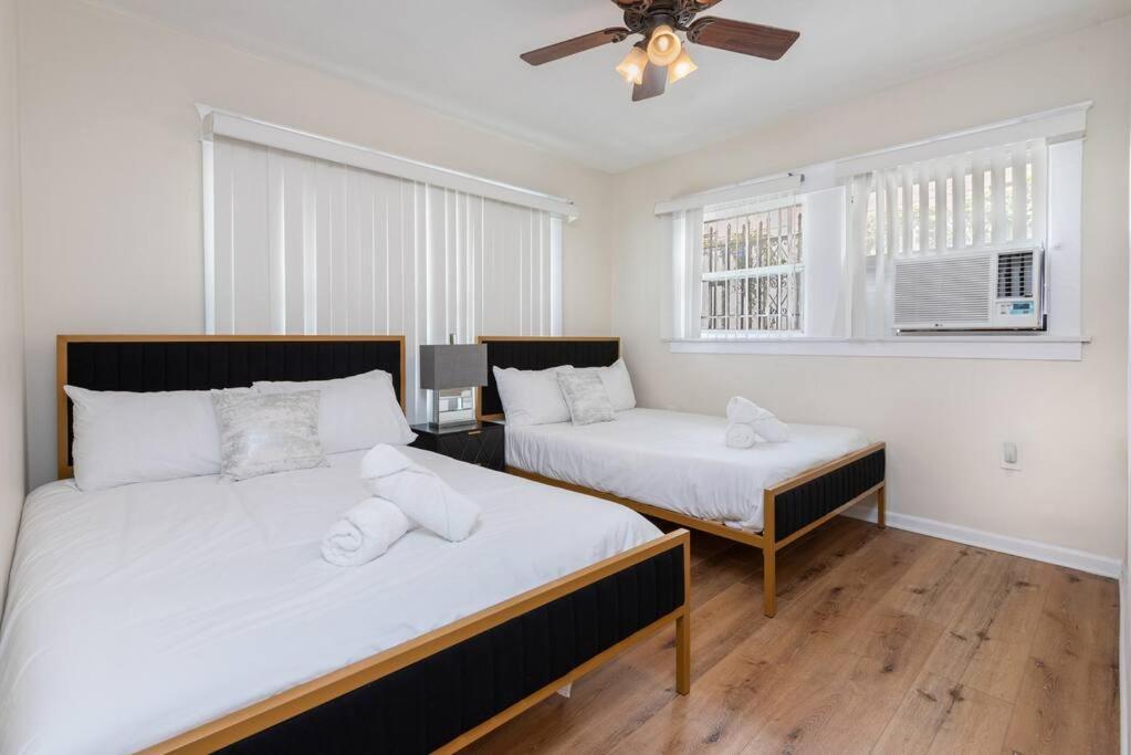 Spacious 1 Bedroom In La Sleeps 4 Apartment Los Angeles