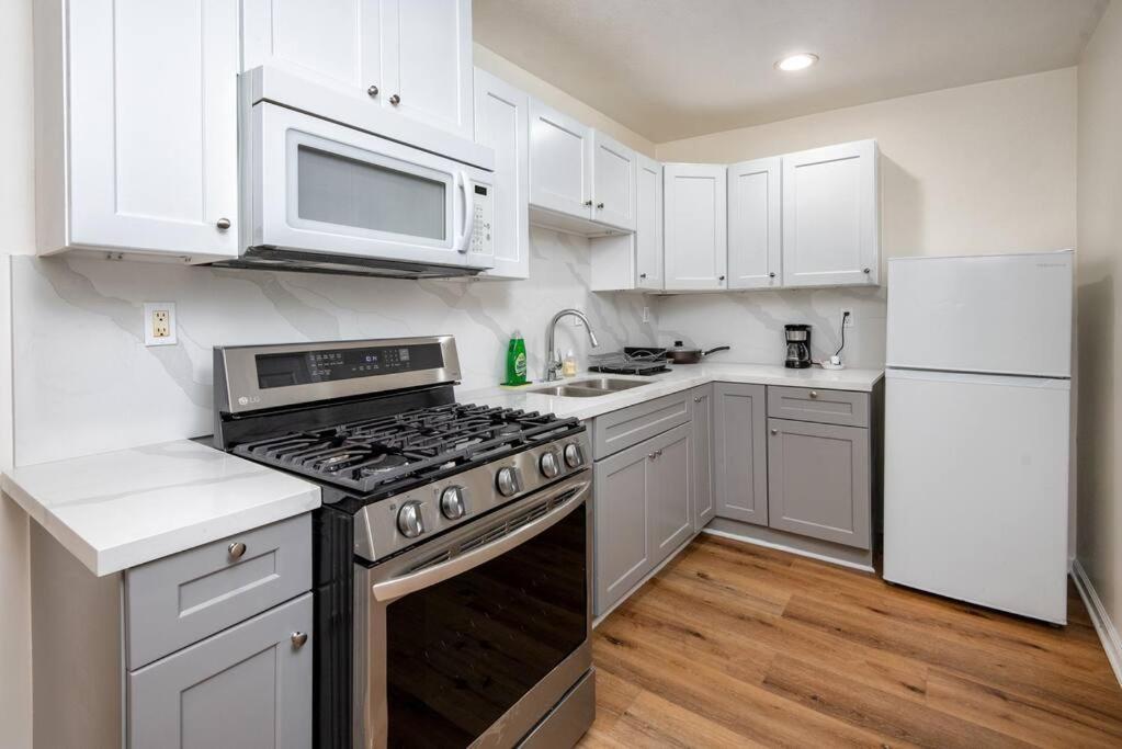 Exposition Park Sleeps 4 Los Angeles