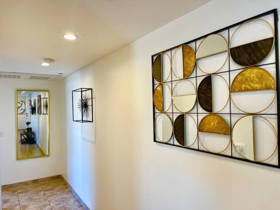 Apartment Birdwatcher's Quiet Perch 3bd 2ba W Parking Los Angeles