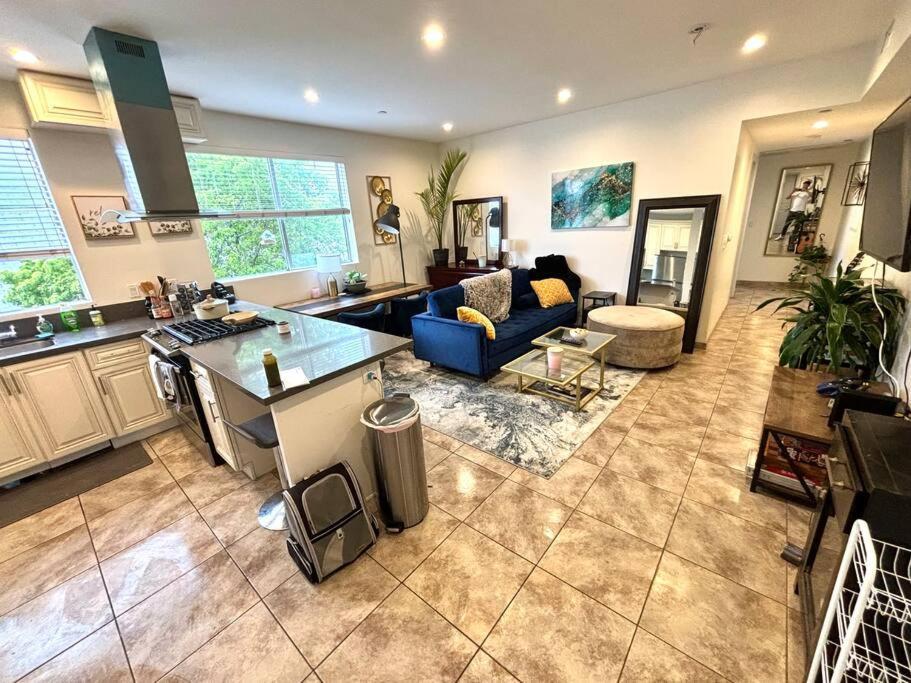 Birdwatcher's Quiet Perch 3bd 2ba W Parking * Los Angeles