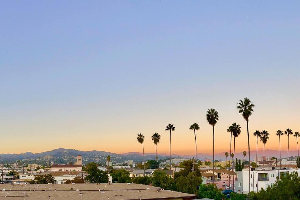 Apartment Birdwatcher's Quiet Perch 3bd 2ba W Parking Los Angeles
