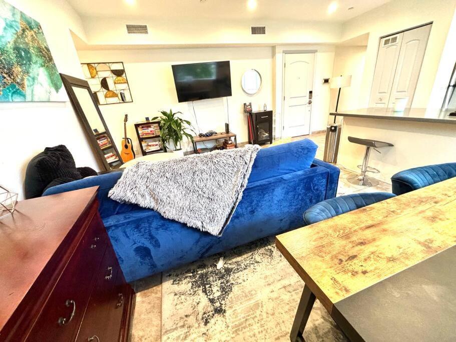 Birdwatcher's Quiet Perch 3bd 2ba W Parking *
