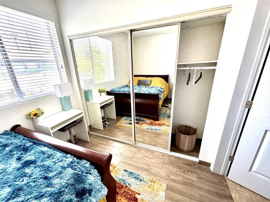 Birdwatcher's Quiet Perch 3bd 2ba W Parking * Los Angeles