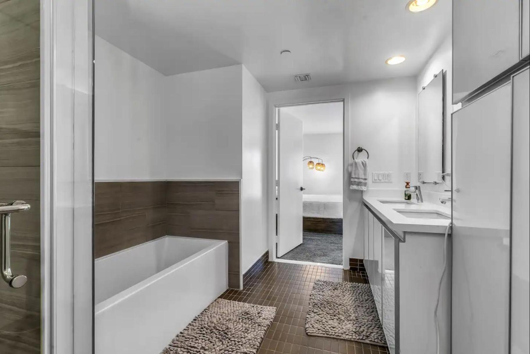 Apartamento Luxury & Modern 3 Bedroom & 3 Bathroom Penthouse In Santa Monica With Free Parking *