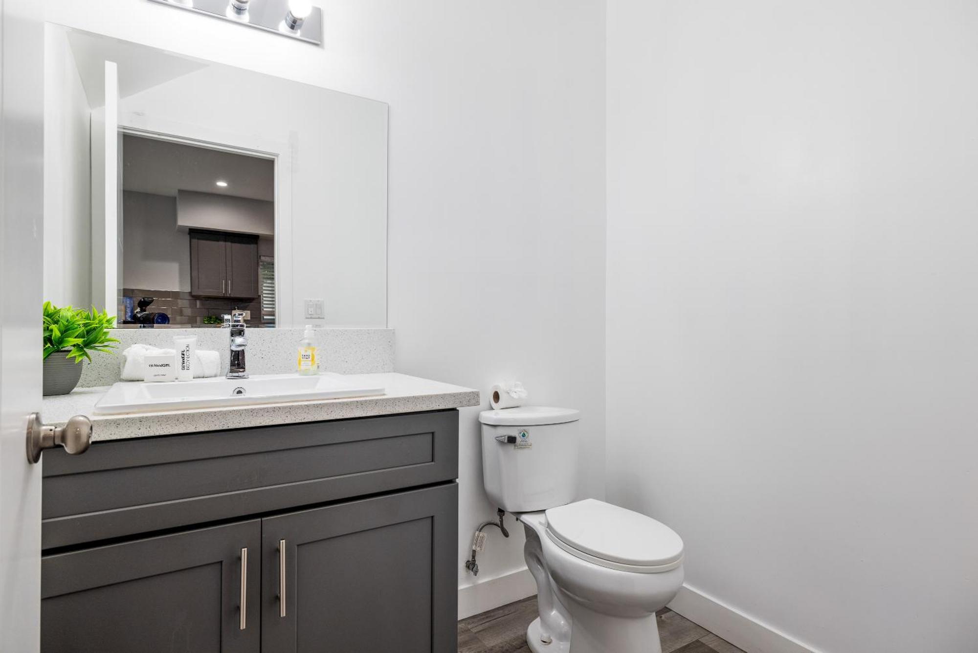Luxury Living Steps Away From Downtown La Apartment Los Angeles