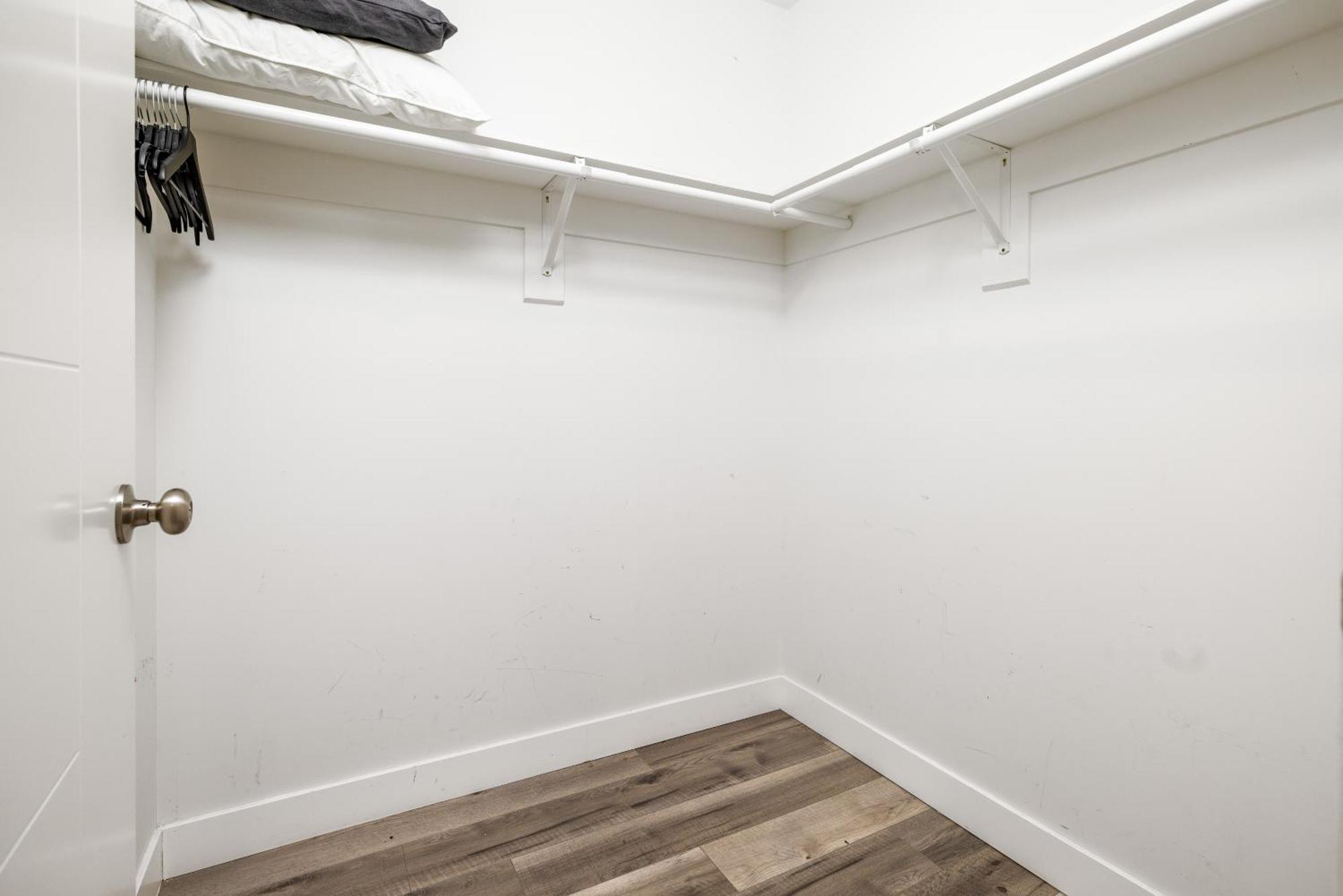 Luxury Living Steps Away From Downtown La Apartment Los Angeles