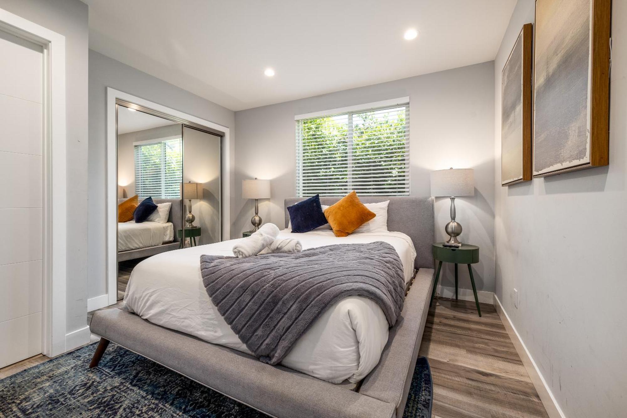 Luxury Living Steps Away From Downtown La