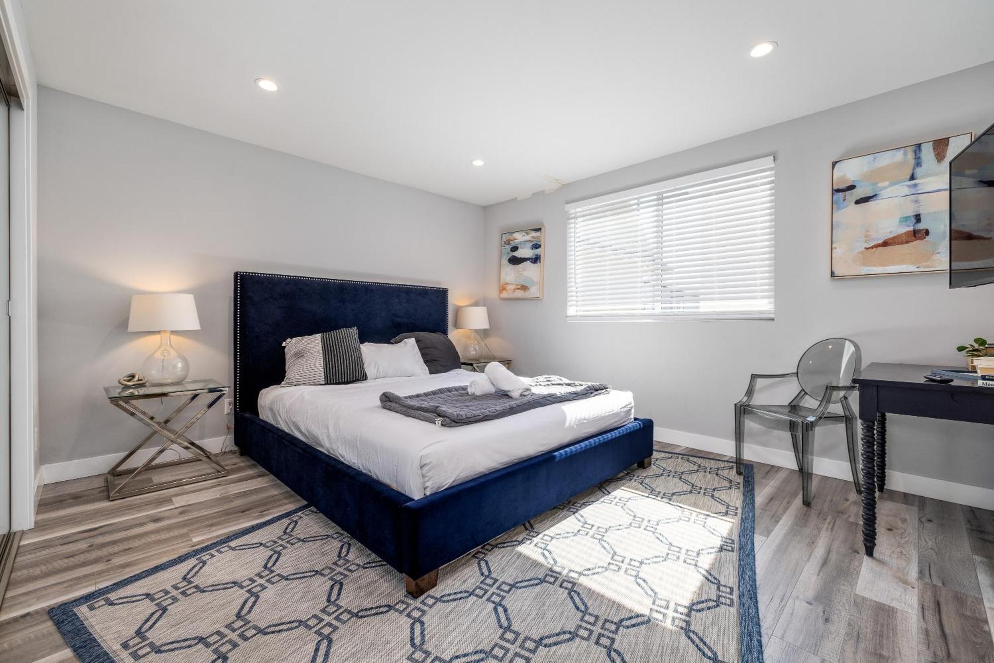 Apartment Luxury Living Steps Away From Downtown La *
