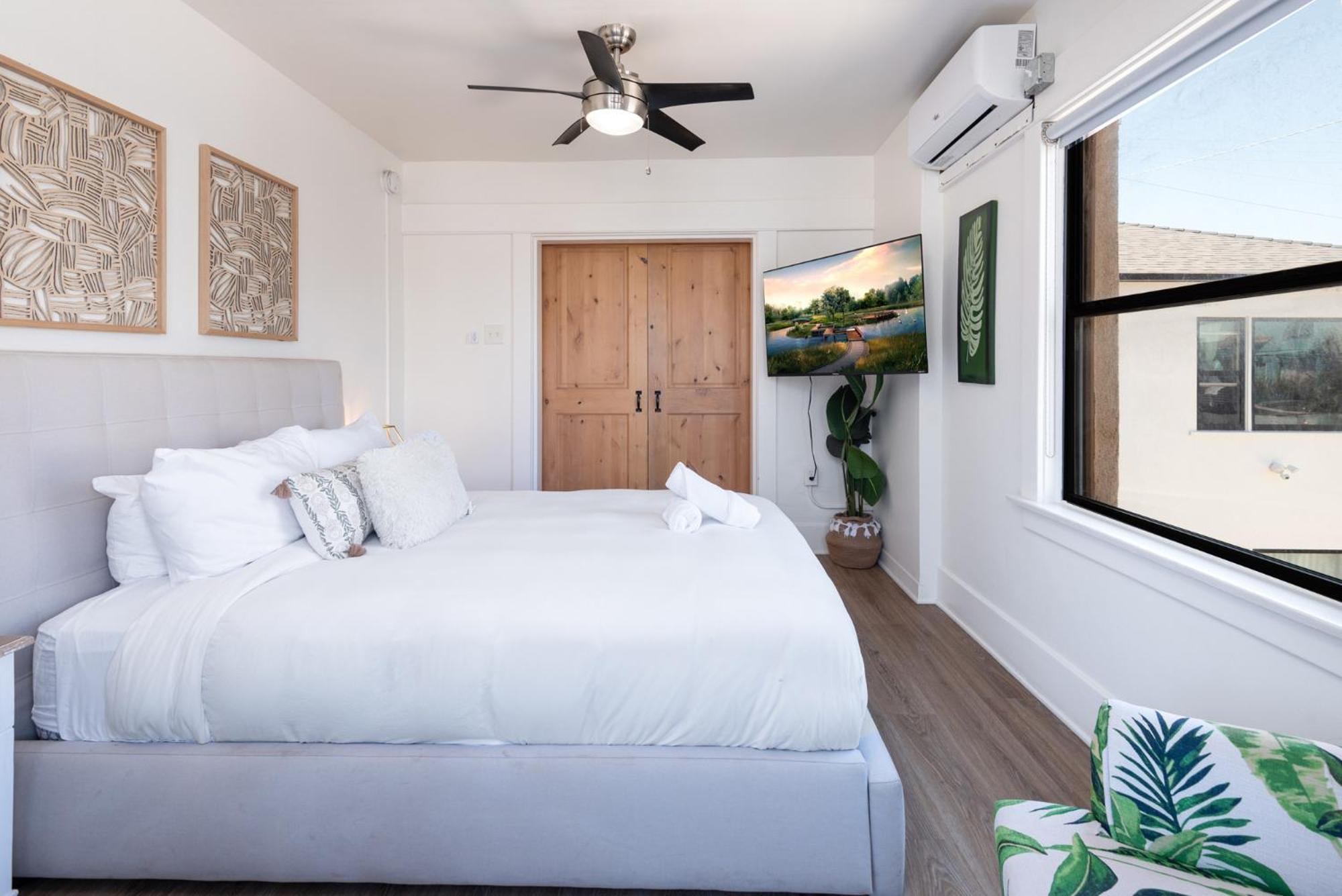 Chic 1br In Lively Venice Area Los Angeles