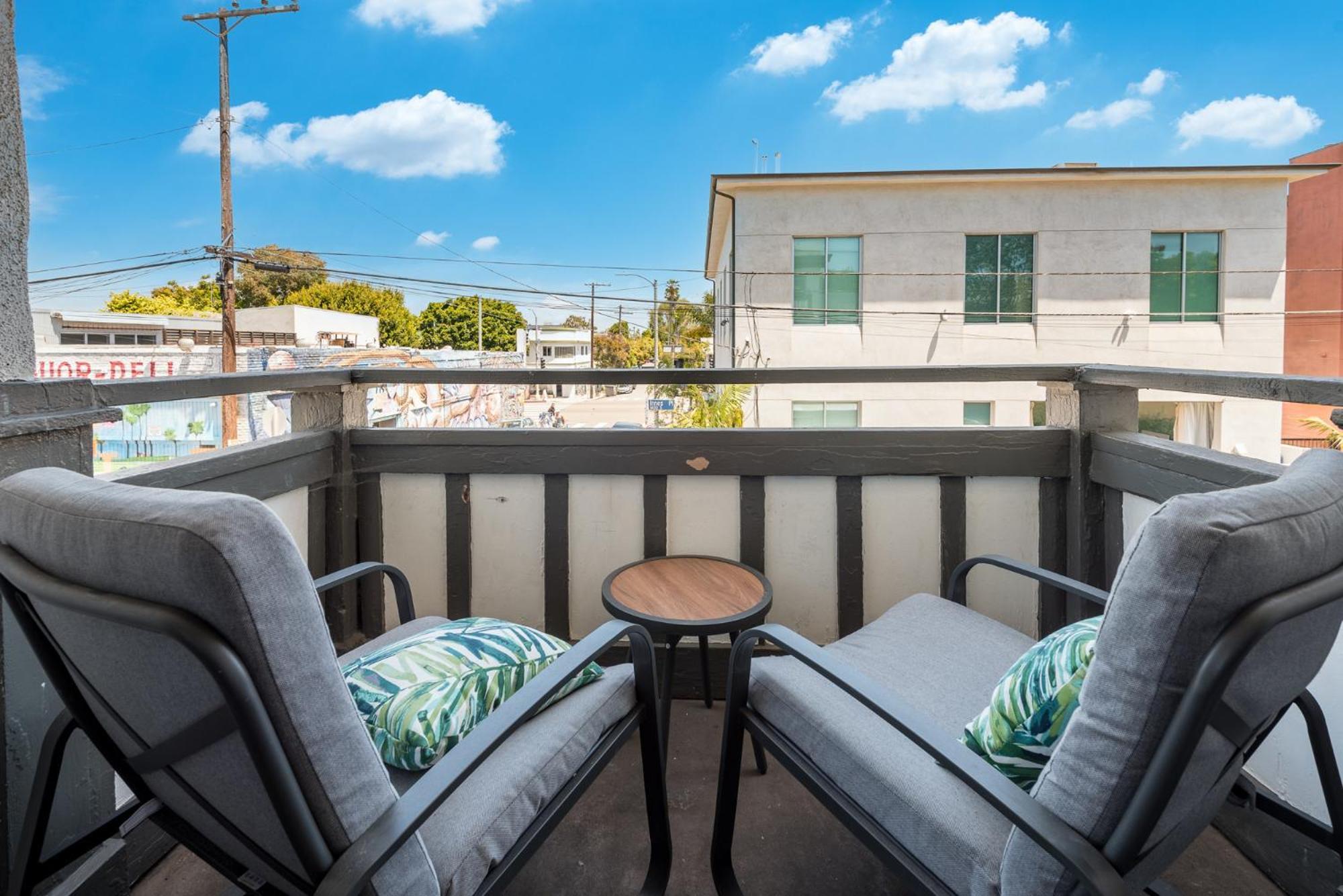 Apartment Chic 1br In Lively Venice Area Los Angeles