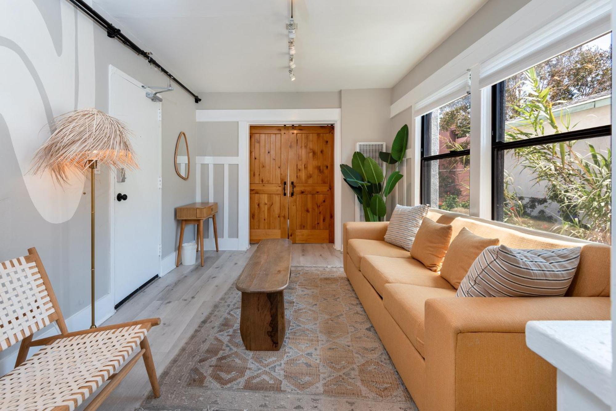 Venice One Bedroom With Modern Comfort Apartment *