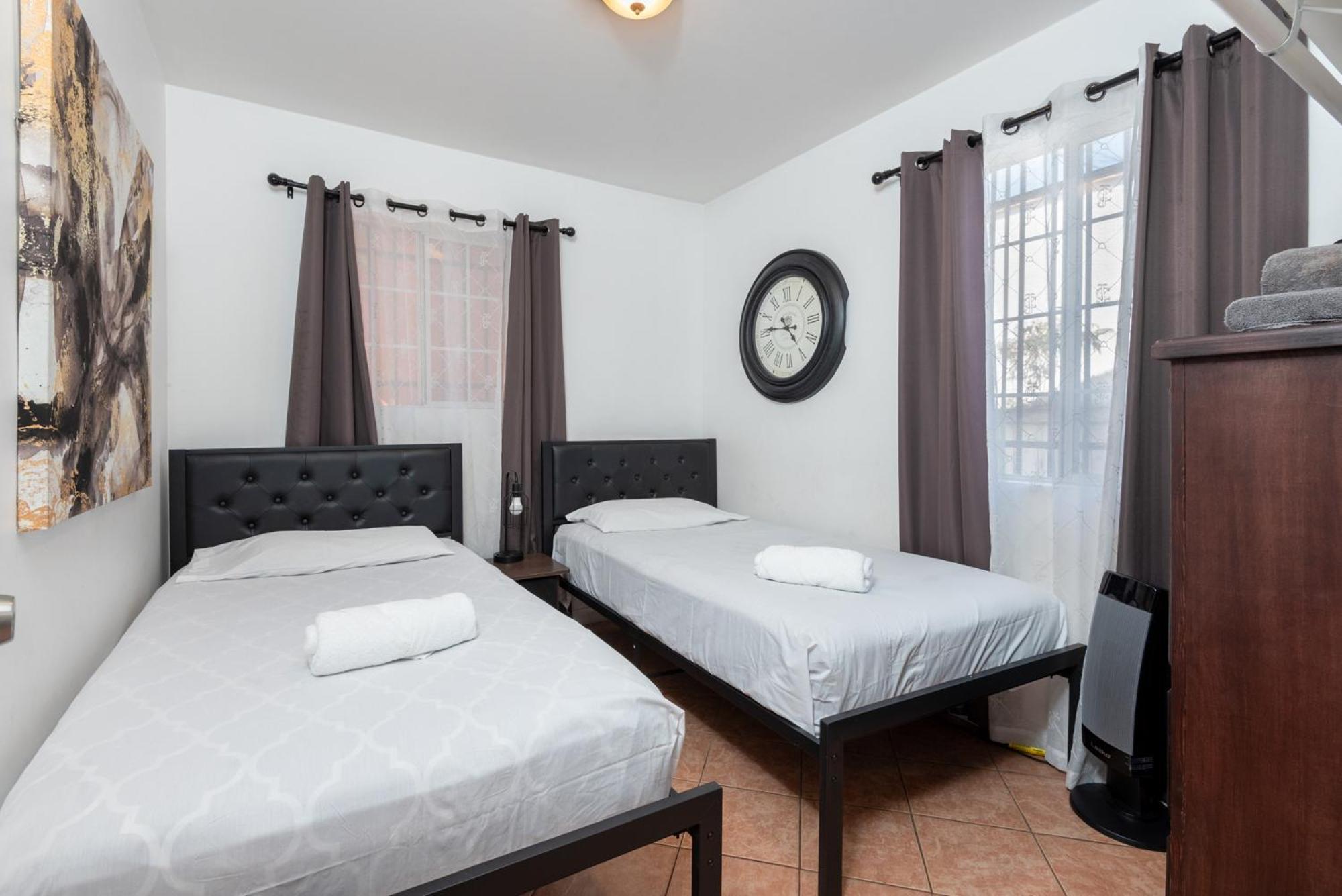 Apartment Unparalleled Luxury 2br In Prime La Location *