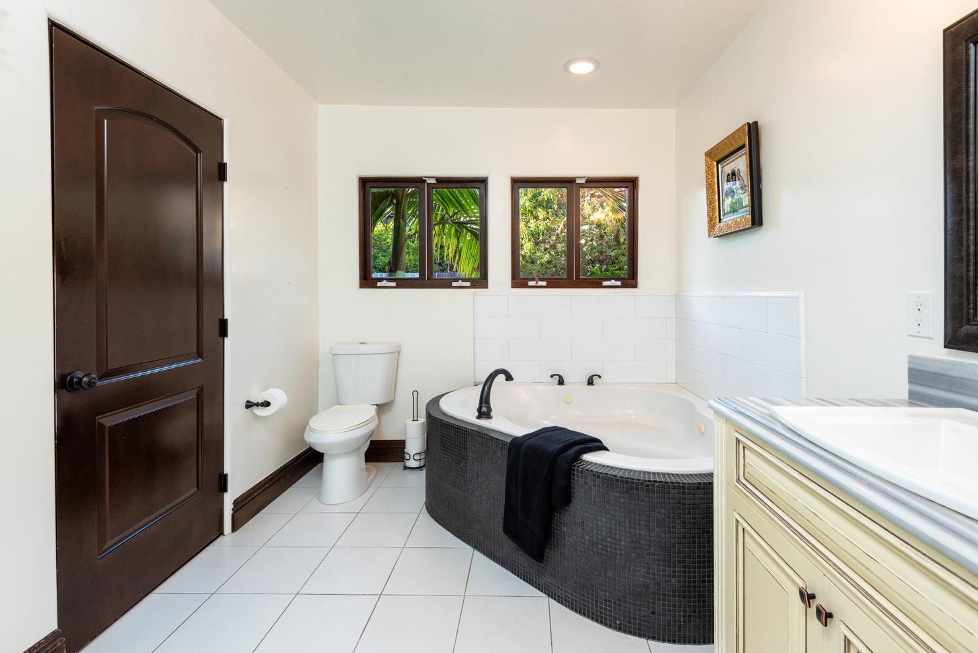 Lux Spanish Style Mansion 4bd Ba,dog House Los Angeles