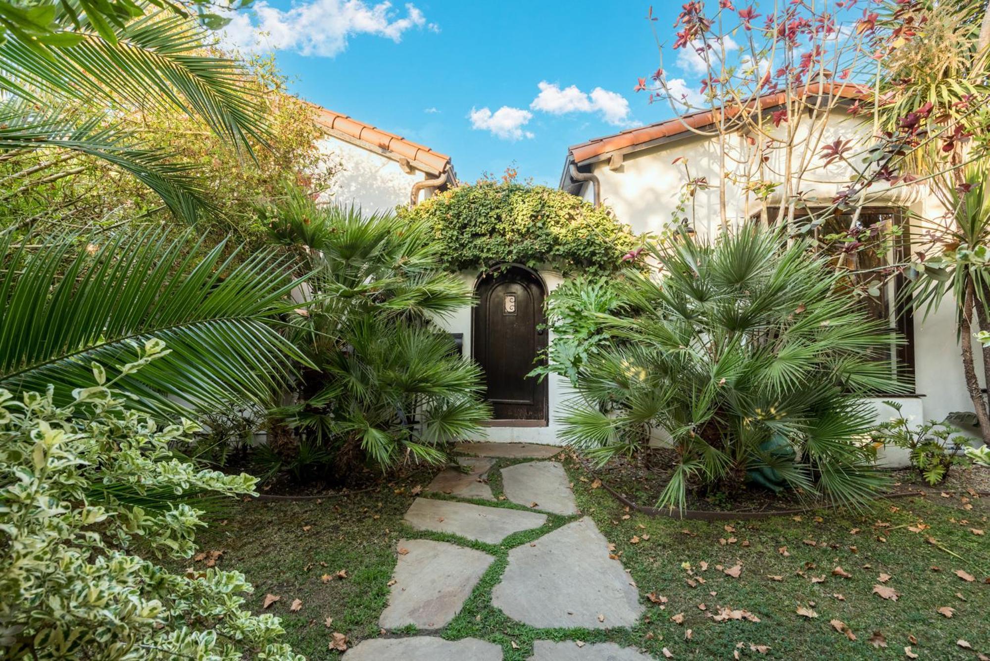 Lux Spanish Style Mansion 4bd Ba,dog House Apartment *