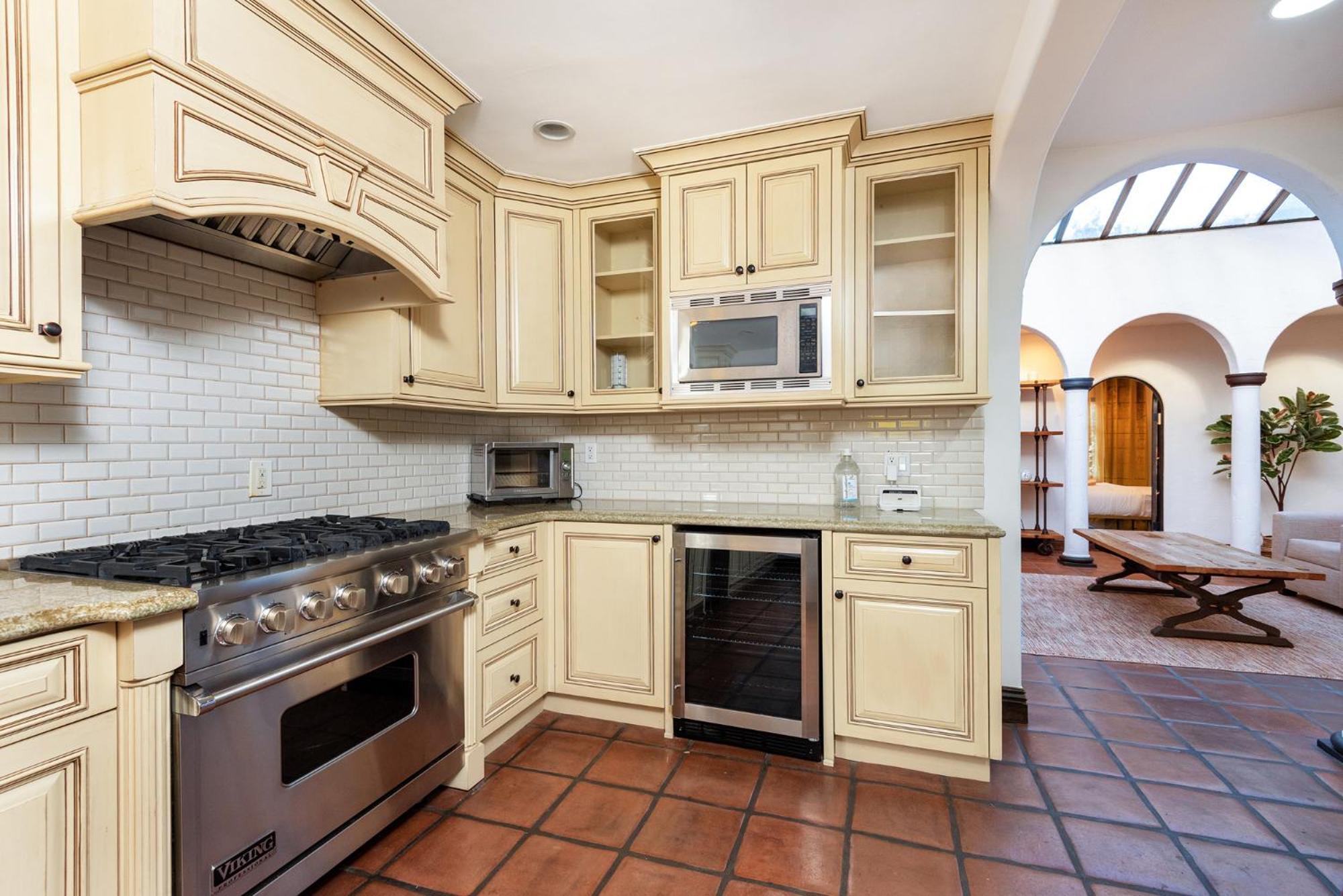Lux Spanish Style Mansion 4bd Ba,dog House Apartamento