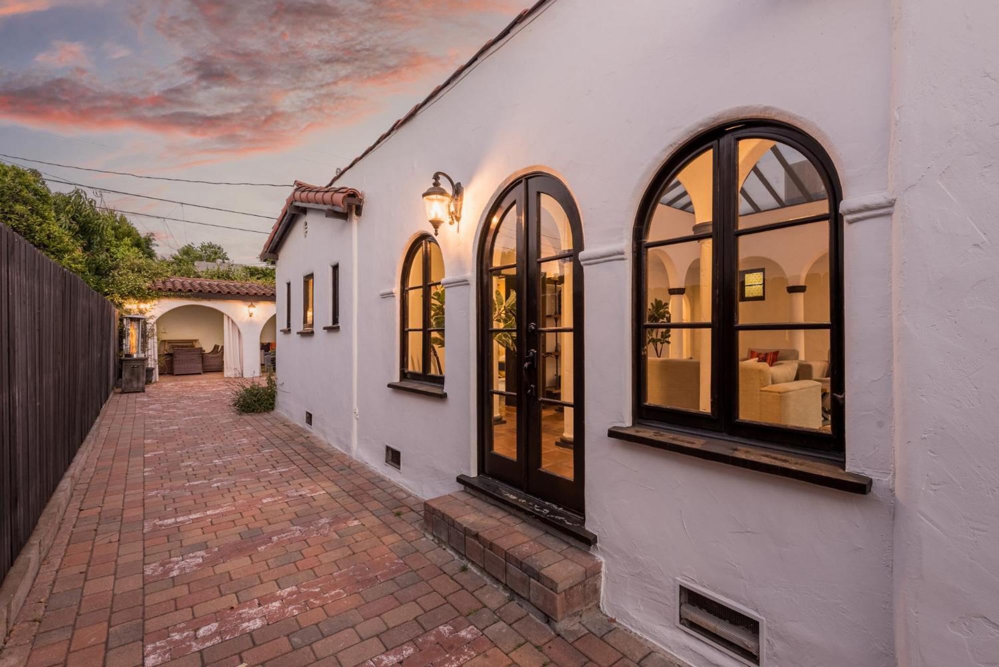 Lux Spanish Style Mansion 4bd Ba,dog House * Los Angeles