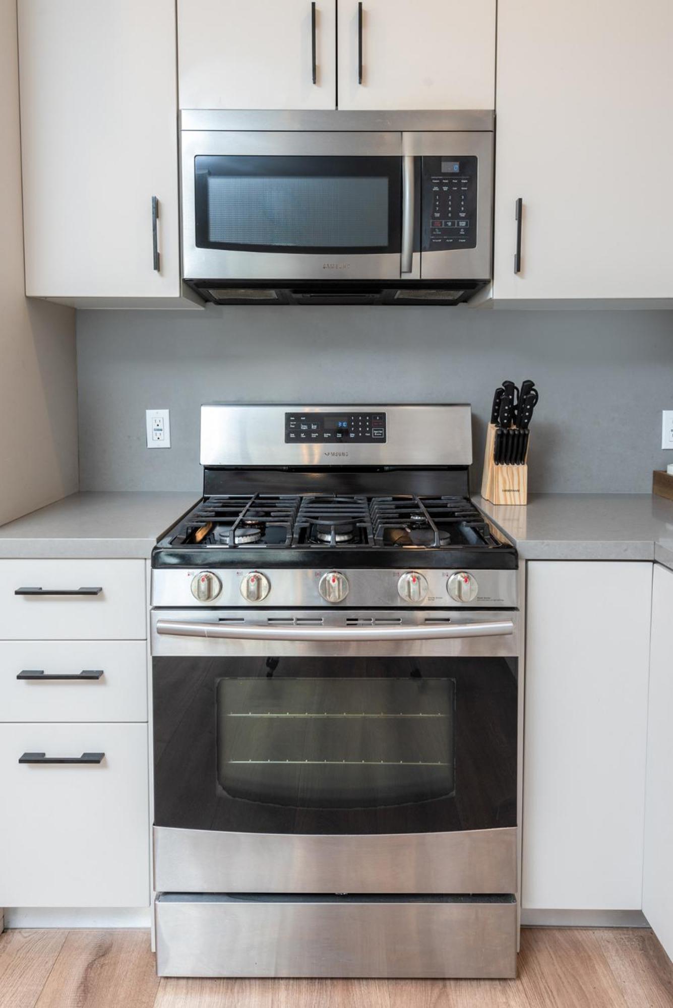 Apartment Modern Luxury 1br In K-town With Roof Deck