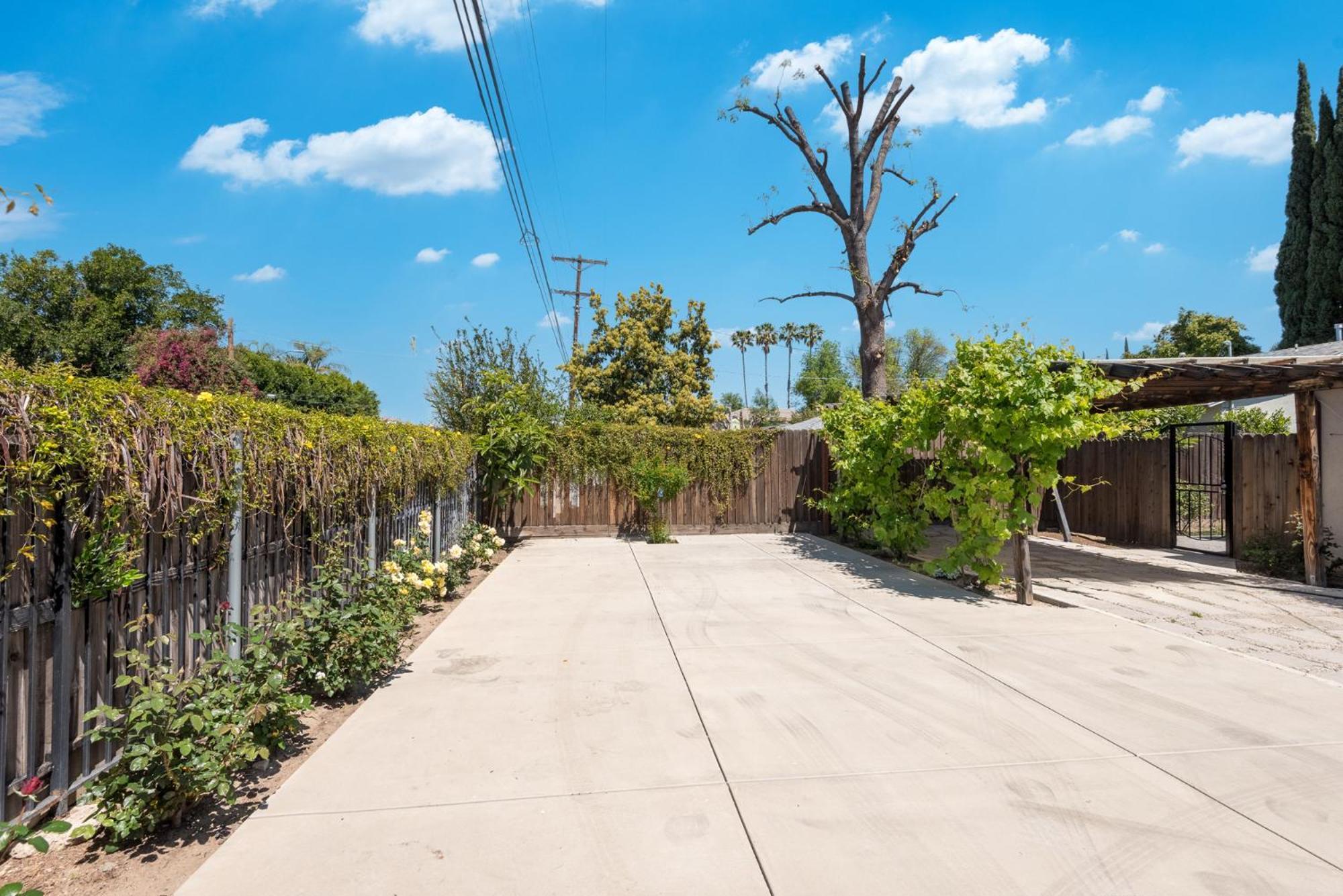 Luxe Spacious In Tarzana Apartment Los Angeles