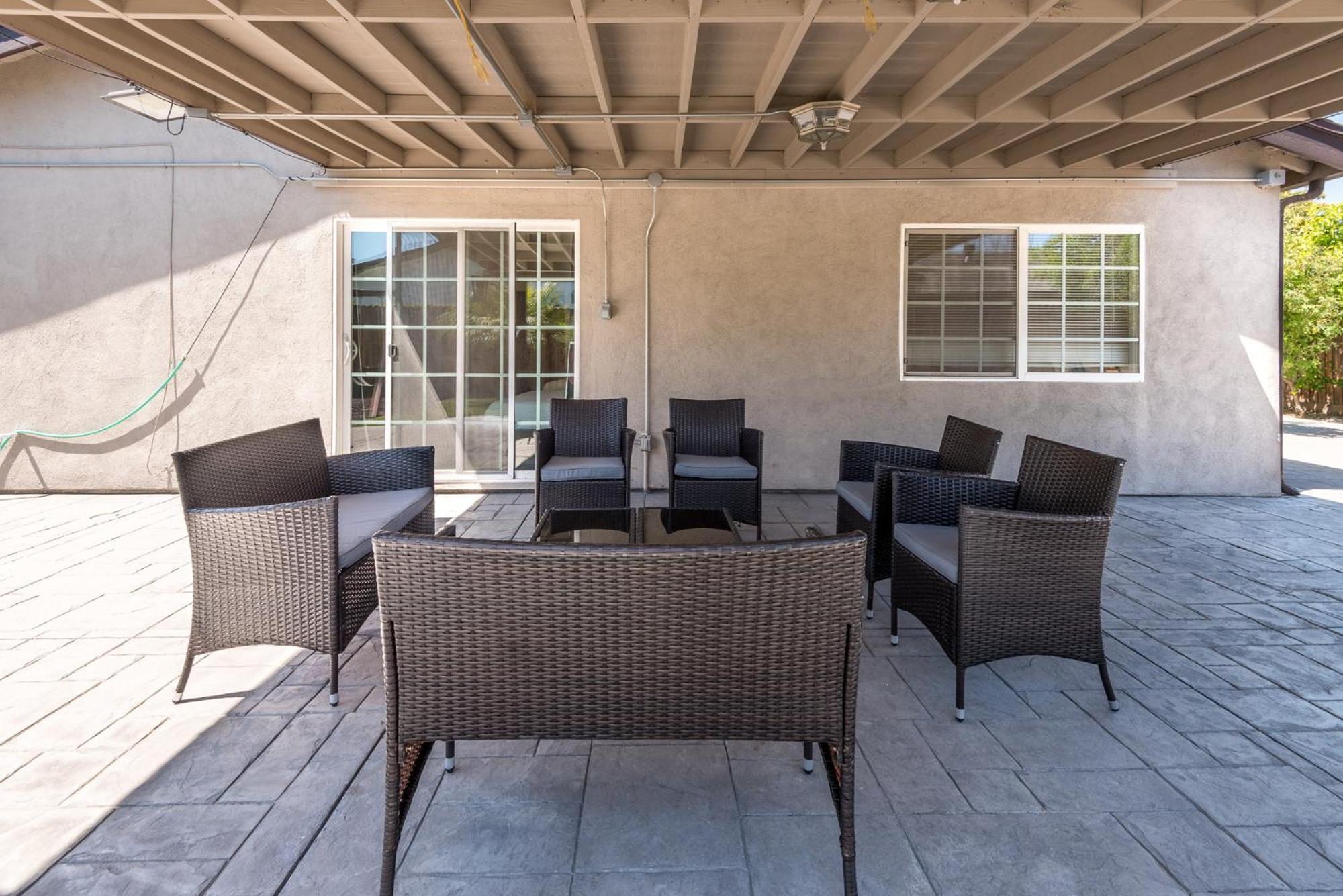 Luxe Spacious In Tarzana Apartment Los Angeles