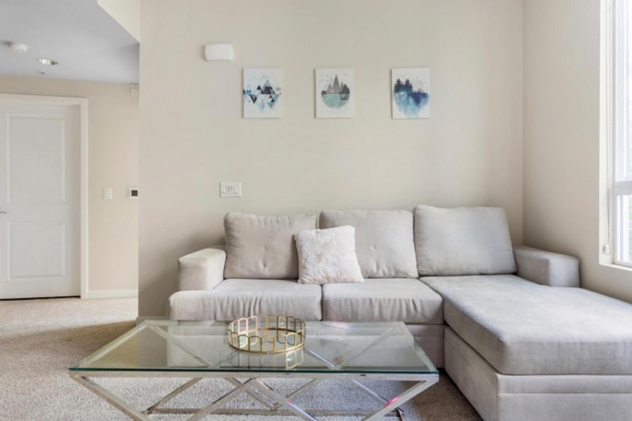 Luxury 2 Bedroom 2 Bathroom With Fitness Center And Pool Aparthotel