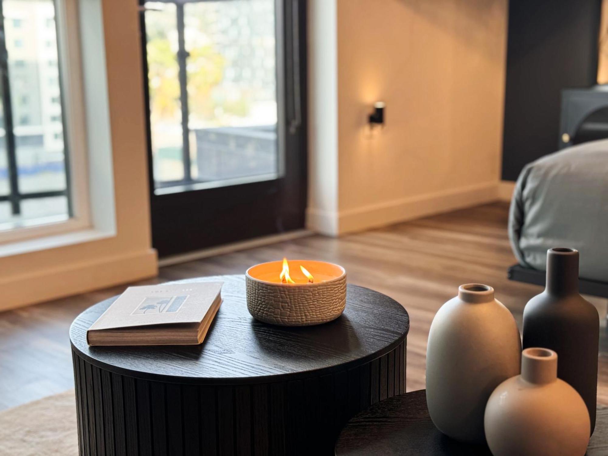 Apartment Modern London Style In Hollywood -free Parking Los Angeles