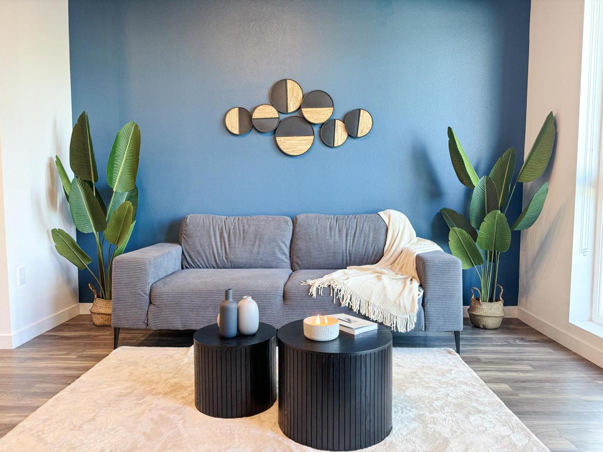 Apartment Modern London Style In Hollywood -free Parking