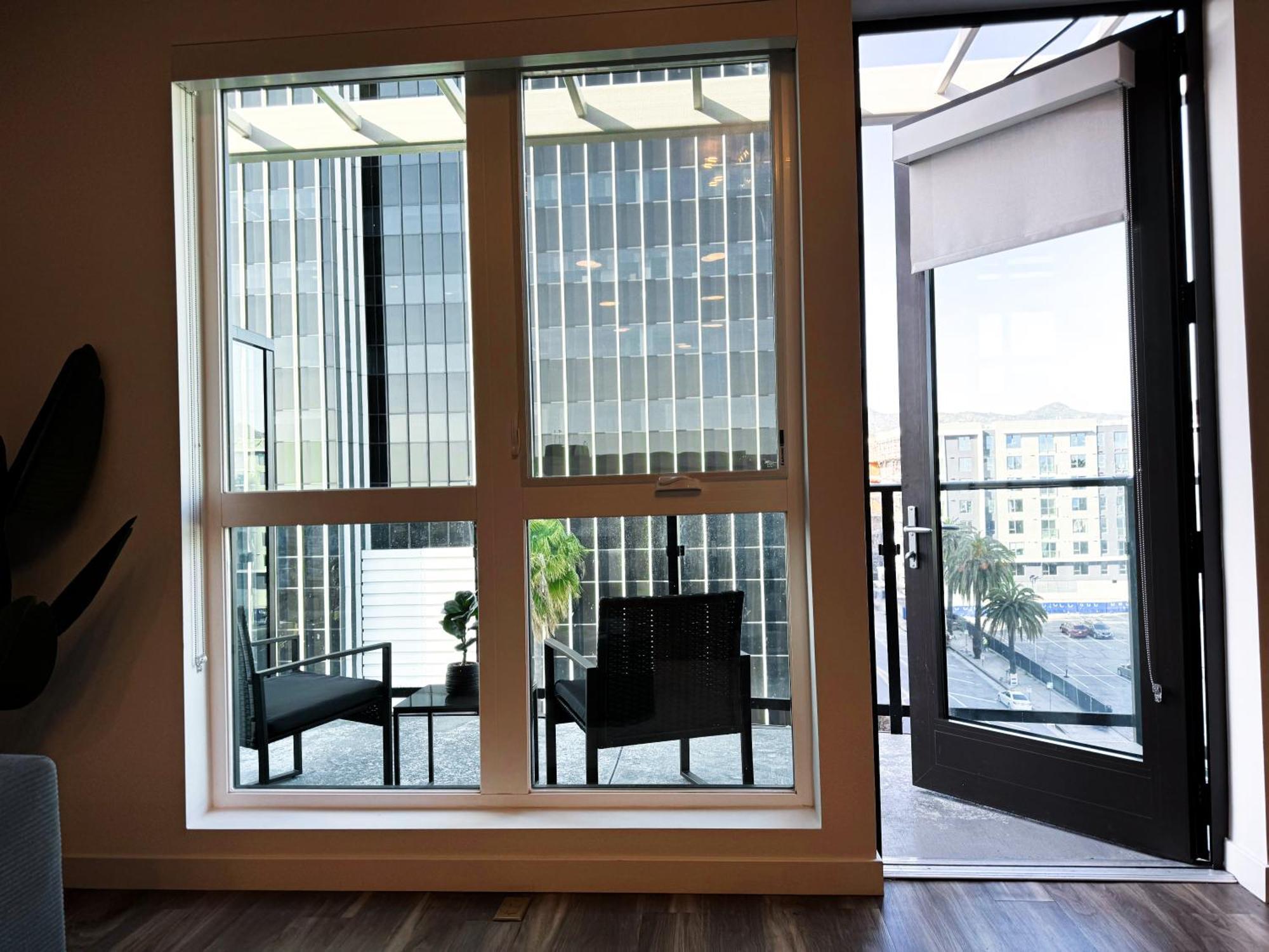 Modern London Style In Hollywood -free Parking Apartment