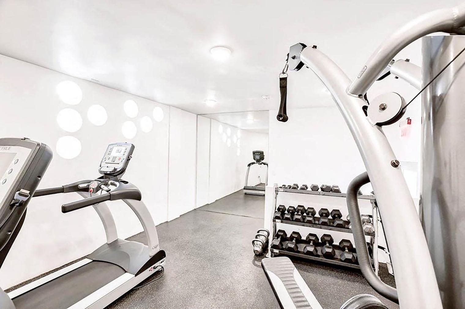 Blueground Hollywood Gym Near Walk Of Fame Lax-1217 Apartment