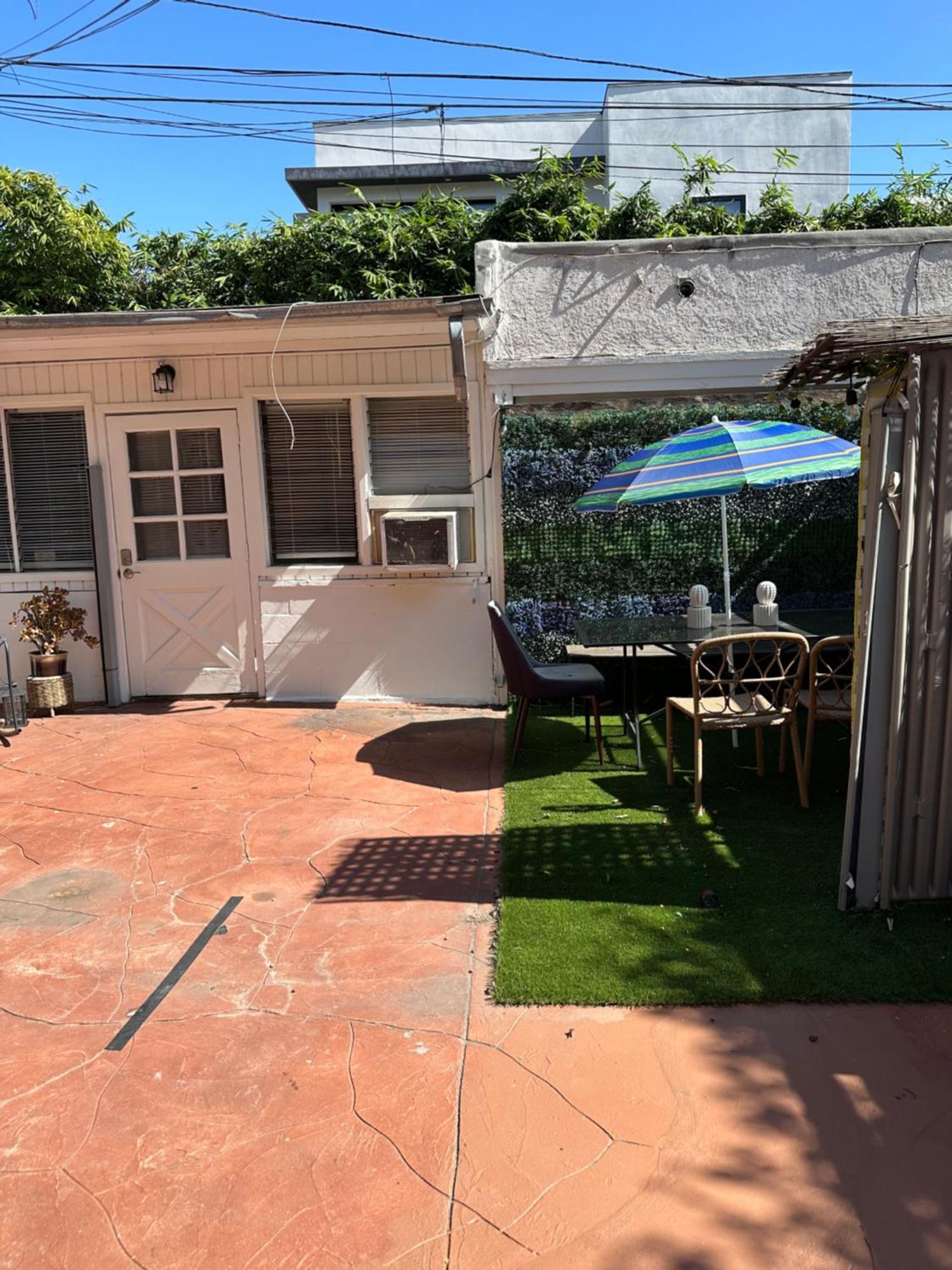 Holiday home Cozy With Cool Outdoor Seating Area *
