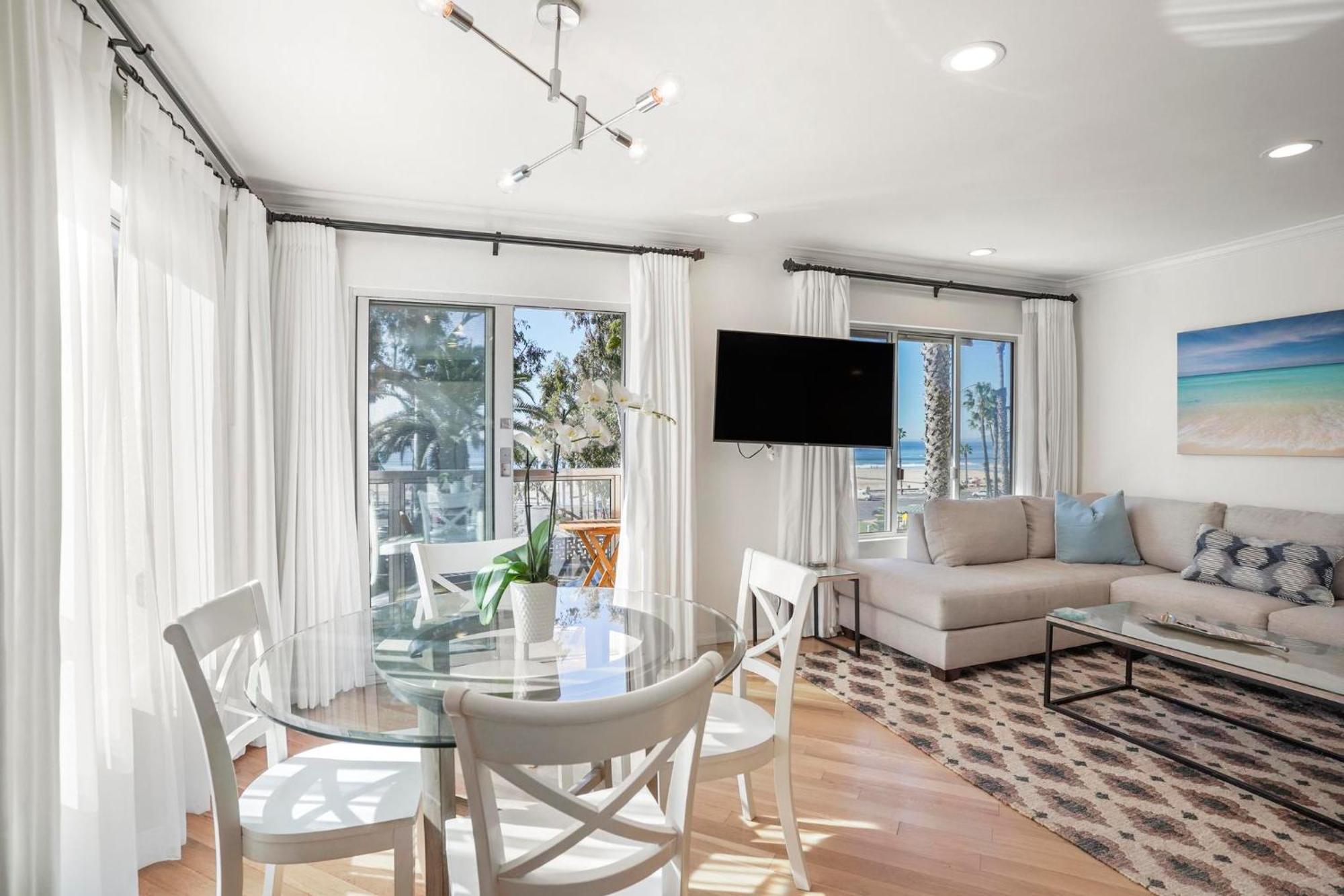 Ocean View Apartment Los Angeles