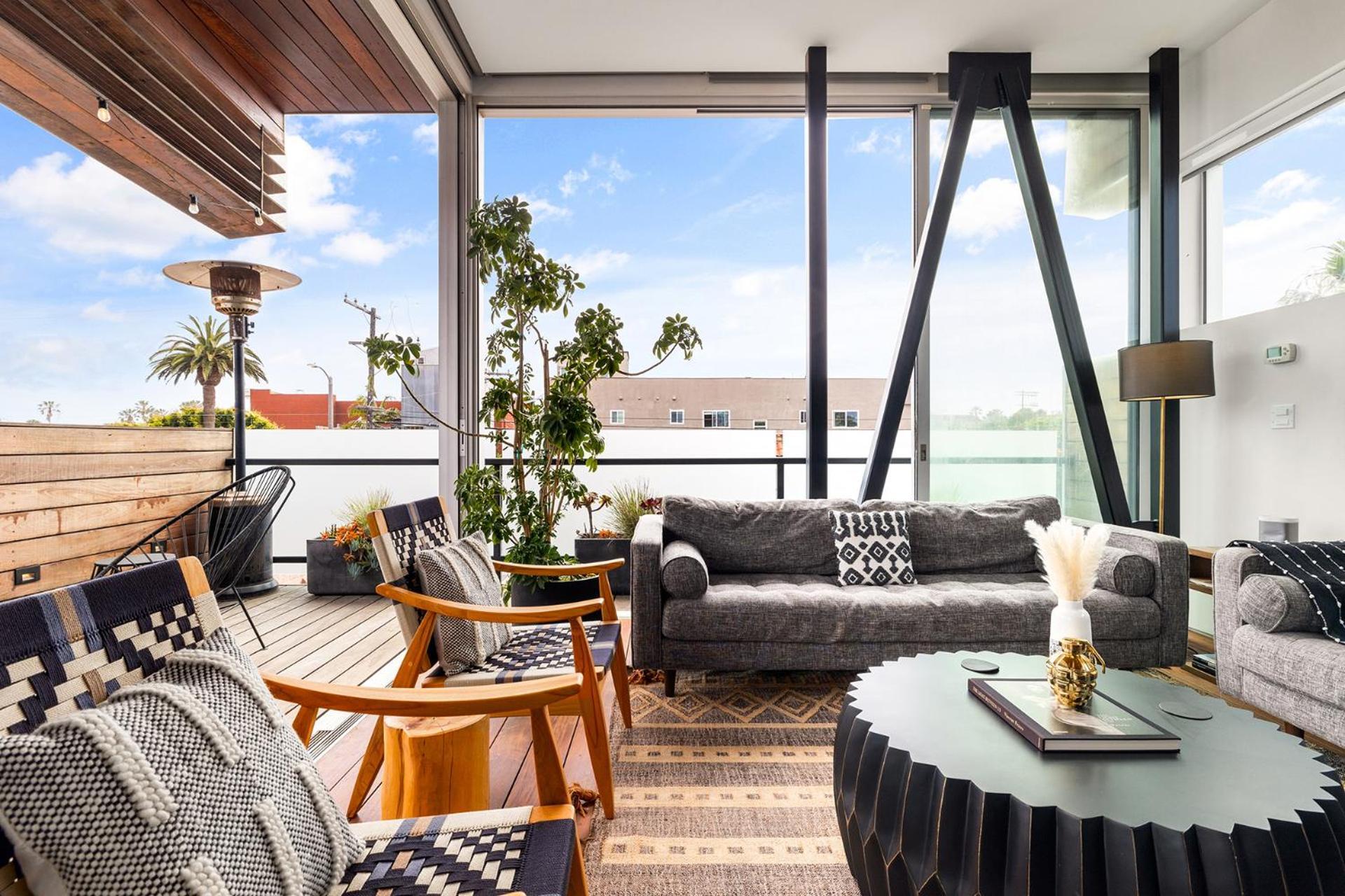 Venice Rooftop 5bd 4 Bt Steps From The Beach Holiday home