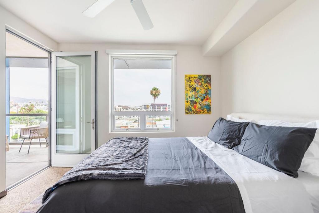 New 2bed Upscale Apartment *