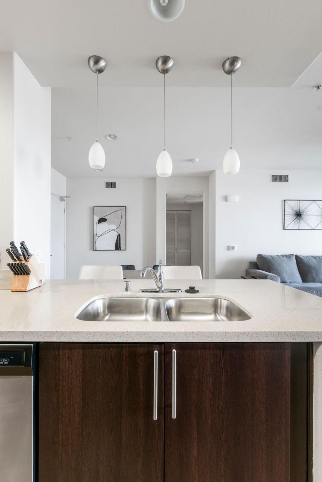 New 2bed Upscale Apartment