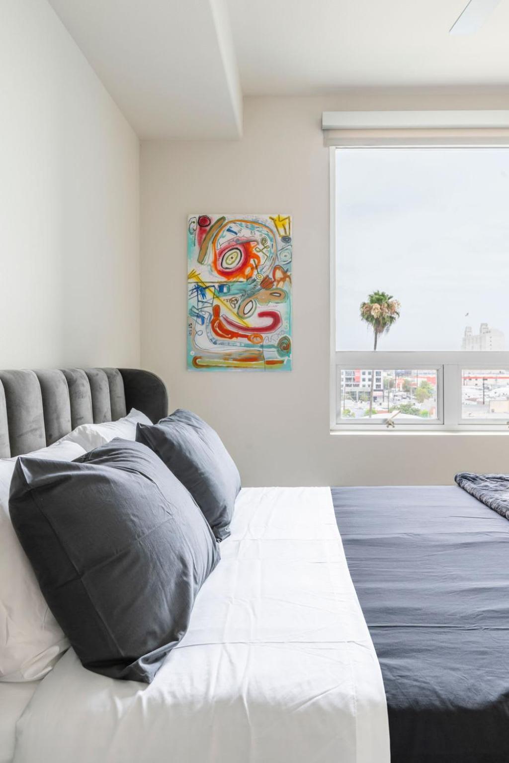 New 2bed Upscale *
