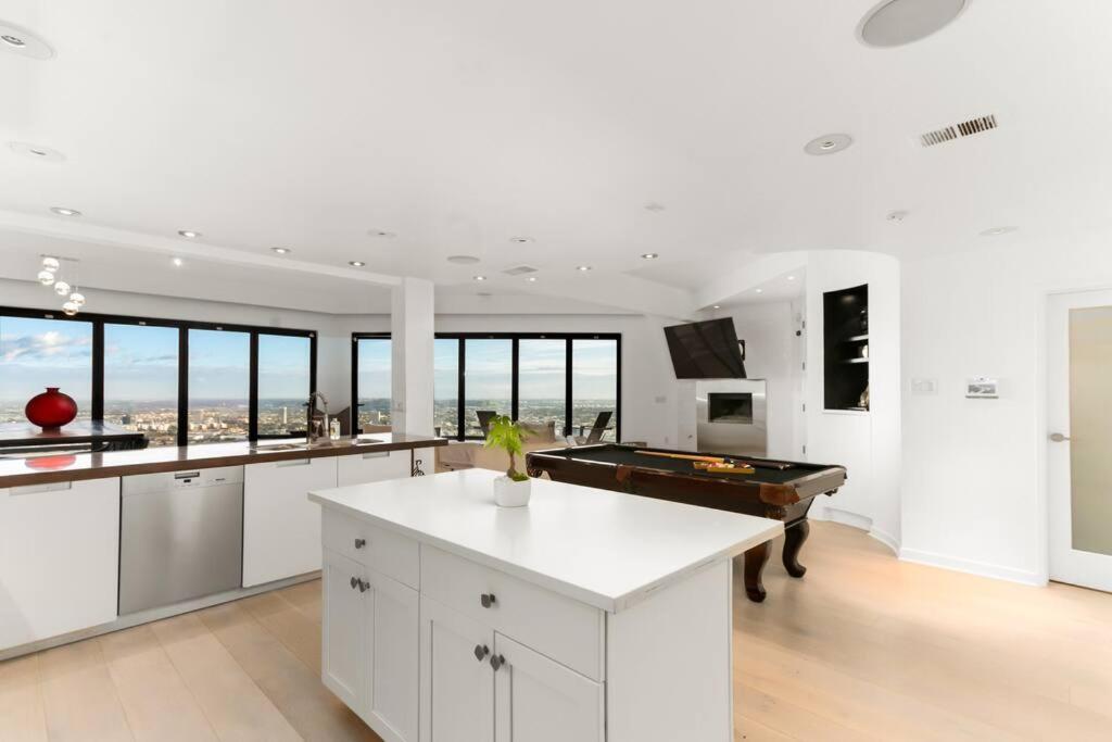 Villa Modern 3 Bd Sunset Strip Jetliner View Los Angeles