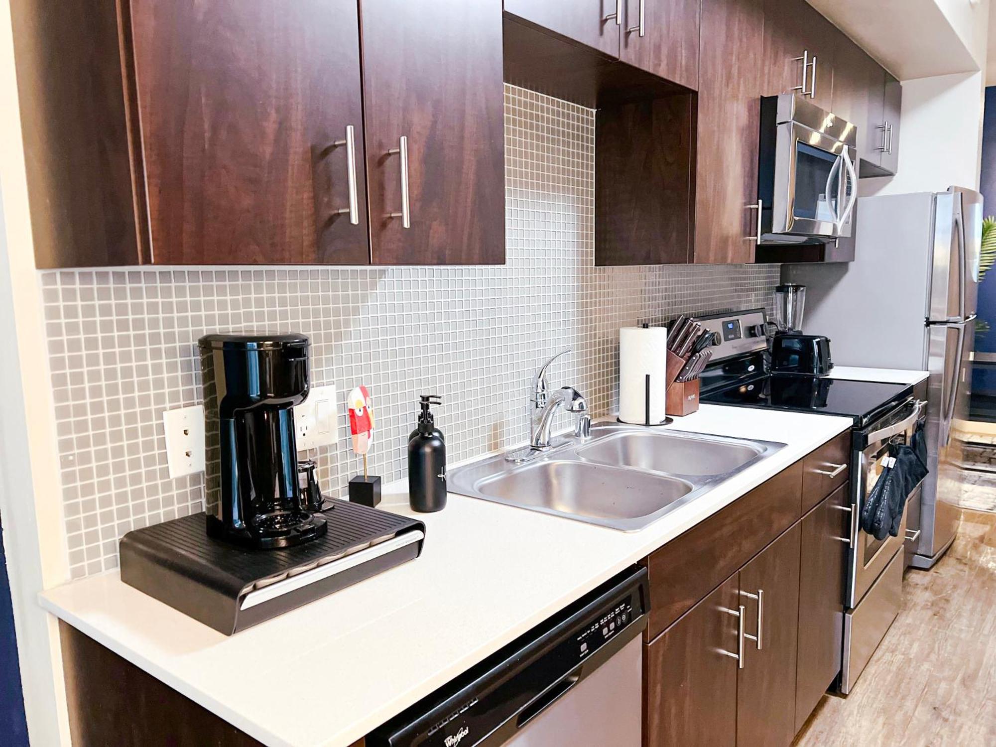 Cozy In La - Free Parking 10 Min To Cedars Apartment *