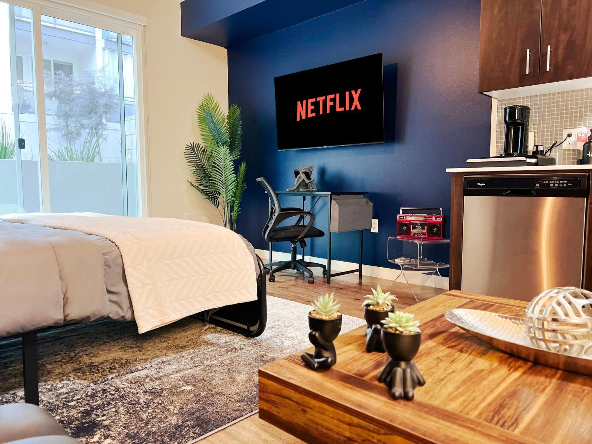 Cozy In La - Free Parking 10 Min To Cedars Apartment *