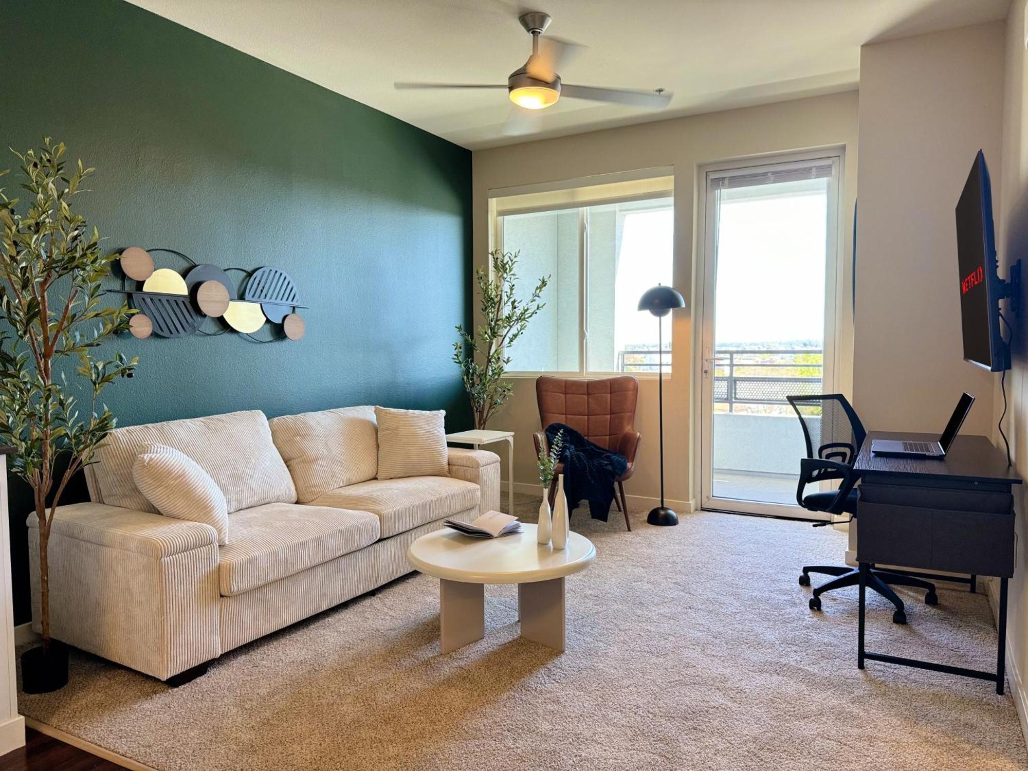 New La With Free Parking 10 Min To Cedars *