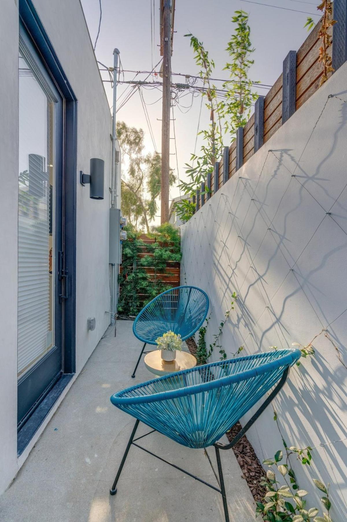 Brand New In Mar Vista Los Angeles