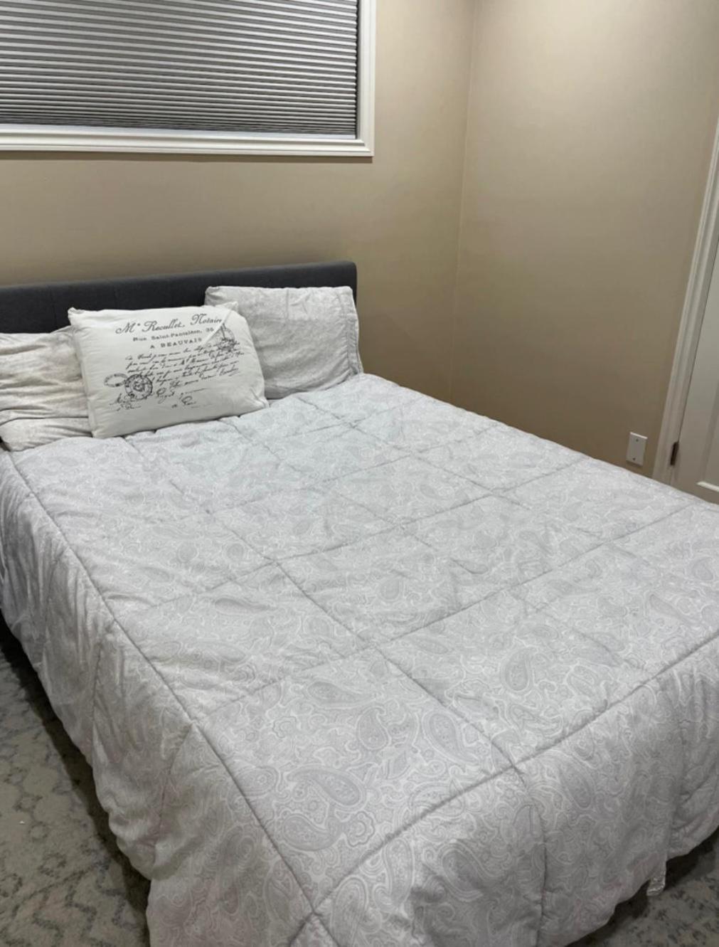 Walkable To Ucla Homestay *