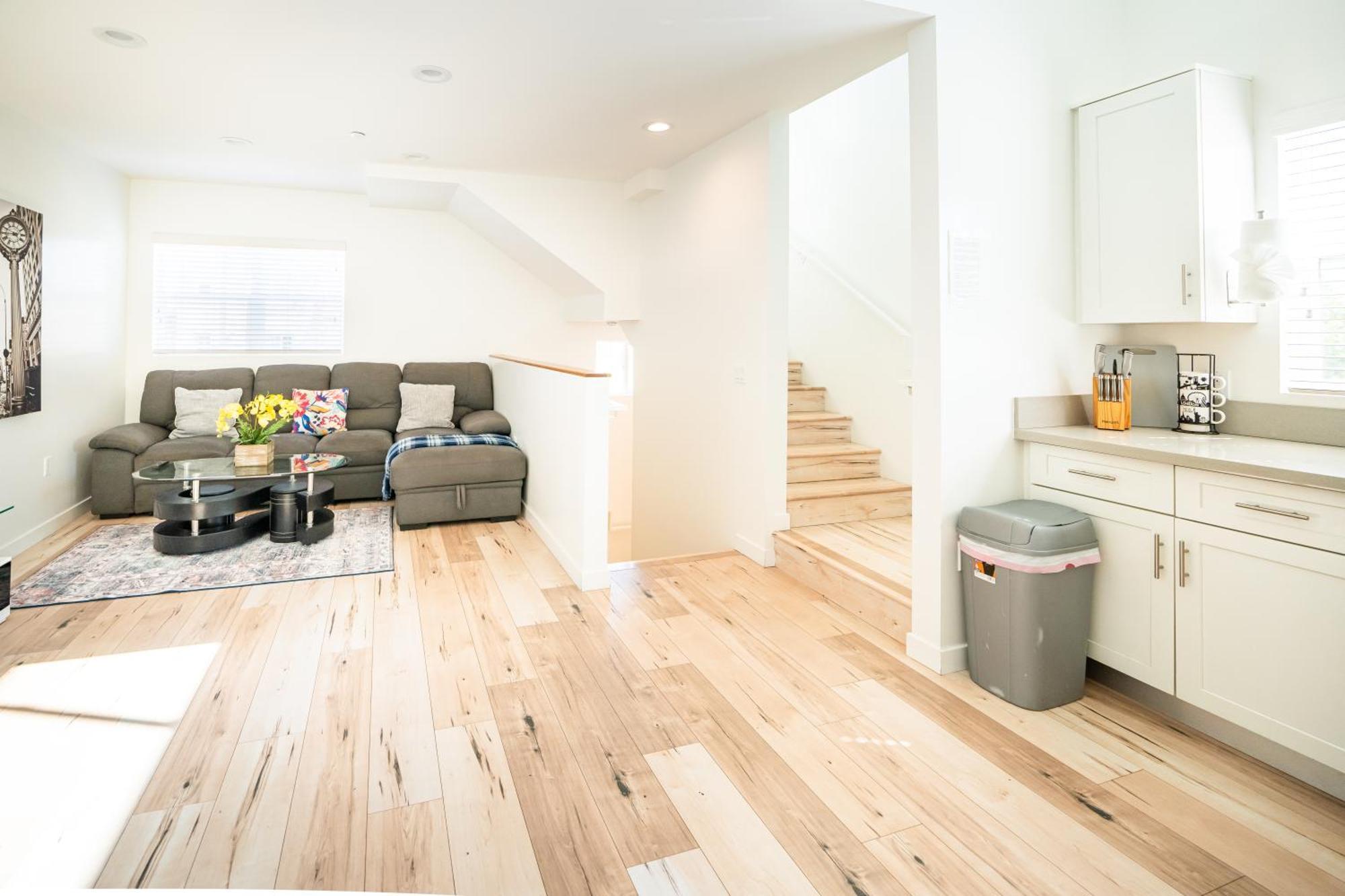 Unique 3-level Loft With One Bedroom & Two Full Bathroom *