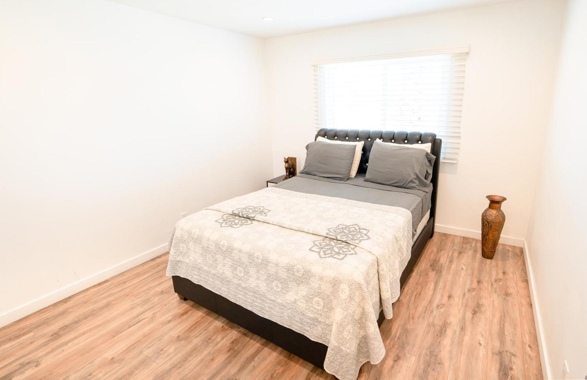Apartment Sleek 1-bedroom With Ac & Gated Parking Space Los Angeles