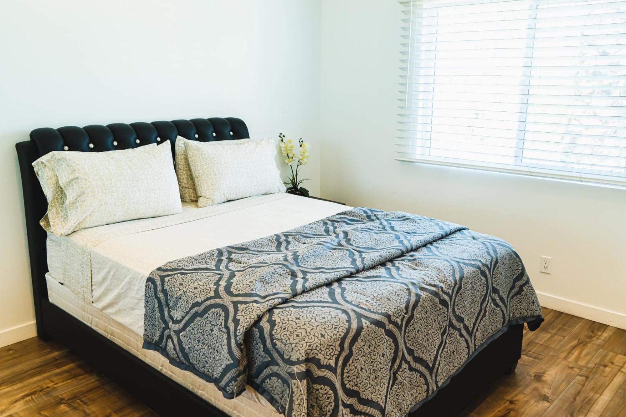 Cozy Modern 1-bedroom In Koreatown, Near Hollywood Attractions Apartment Los Angeles