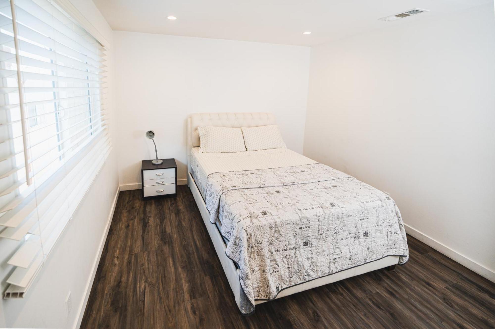 Chic 1-bedroom With Dinning Area In Location Close To Downtown With Free Parking * Los Angeles